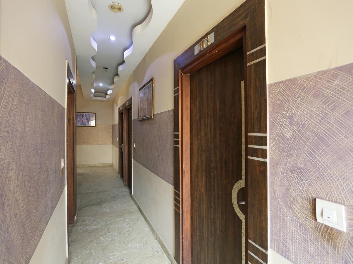 Sheel Gopal Vision Hotel Mathura Exterior foto